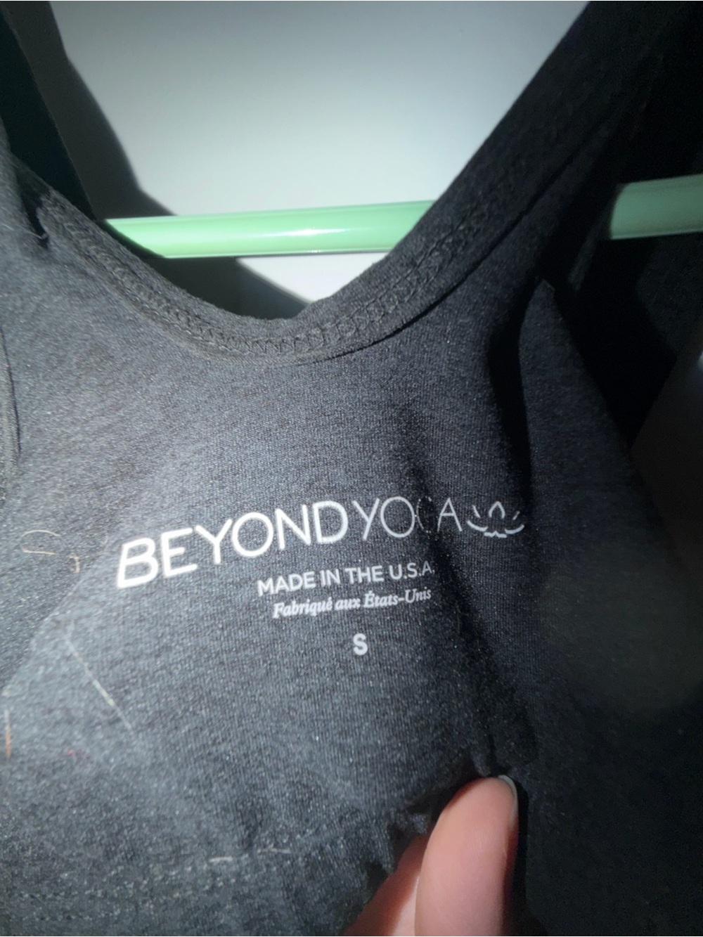 Beyond Yoga Black Scoop Neck Tank - Picture 3 of 4